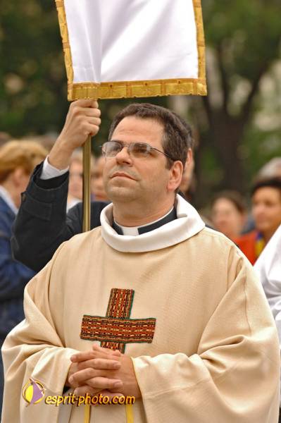 Ordination sacerdotale à Notre Dame de Paris (2007)