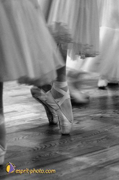 Nom de l'image : EP08-0259 — Description : Alice & Laure THOMAS - Ballet - Ecole de Dance Marie-Pierre Juve