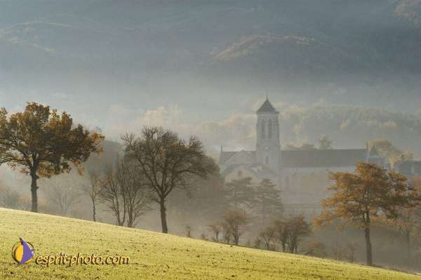 Nom de l'image : Fond_D_Ecran_Ep08-0106 — Description :