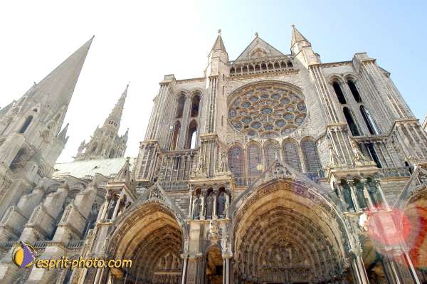 Nom de l'image : D1023117-01b — Description :  Pèlerinage des étudiants à Notre Dame de Chartres - 22+23 mars 2
