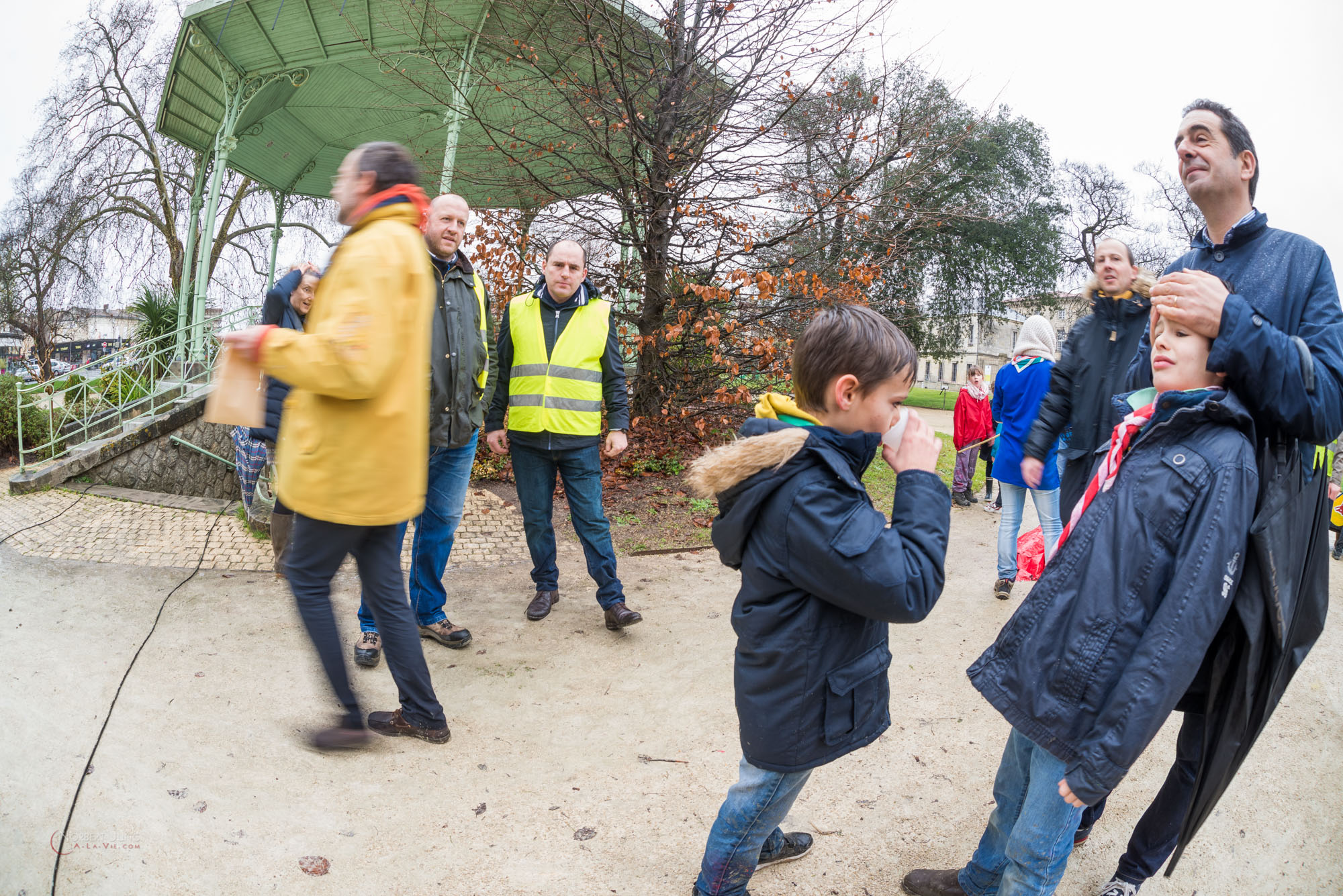 Nom de l'image : 31_11.29.06_D8e090170_A-la-Vie.com — Description :