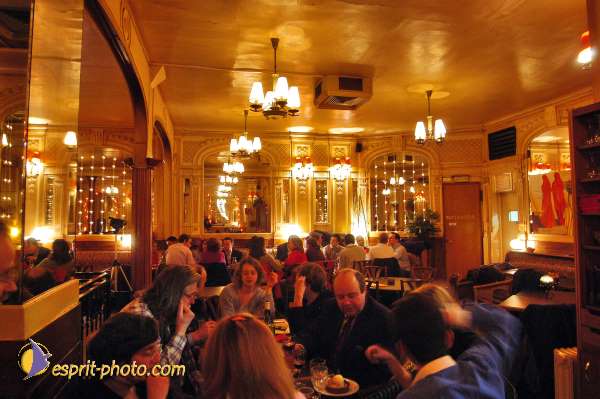 Nom de l'image : D1209425-1 — Description :  Conversations essentielles - "Cafes Essentiels" sur le theme du