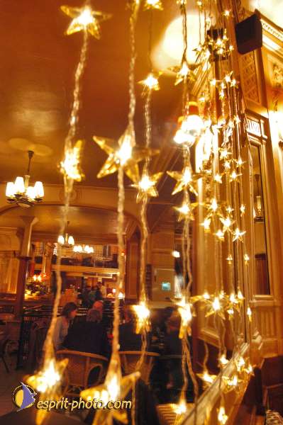 Nom de l'image : D1209440-1 — Description :  Conversations essentielles - "Cafes Essentiels" sur le theme du