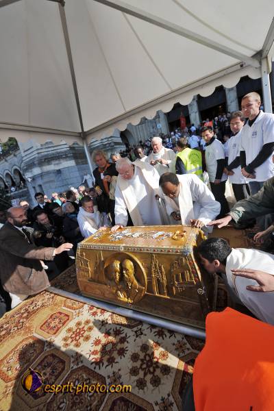 Nom de l'image : D30032381_1 — Description :