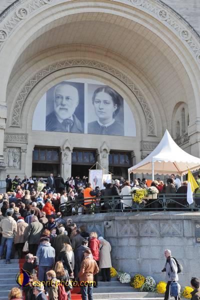 Nom de l'image : D30032440_1 — Description :