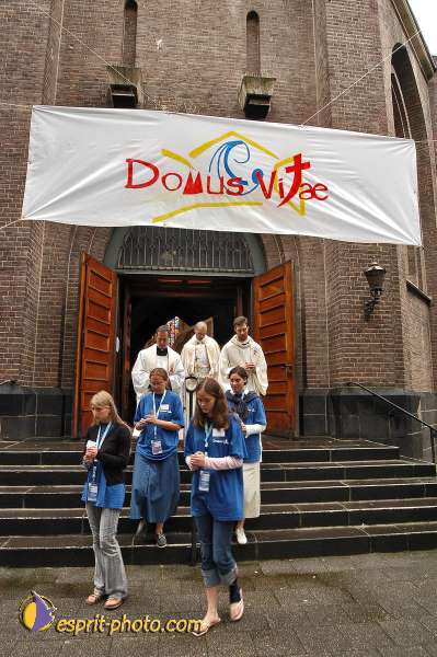 Nom de l'image : E00056424-1 — Description :