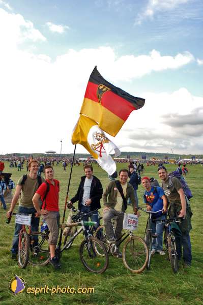 Nom de l'image : D2042694-1 — Description :