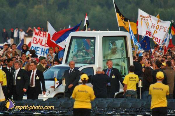 Nom de l'image : D2043151-1 — Description :