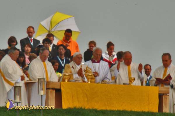 Nom de l'image : D2044703-1 — Description :