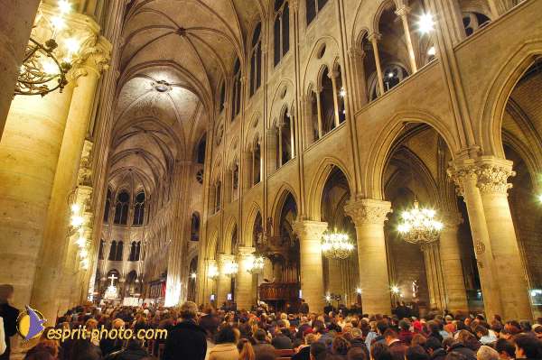 Nom de l'image : D1204229-1 — Description :  Lancement de JMJ 2005 de Cologne à ND de Paris