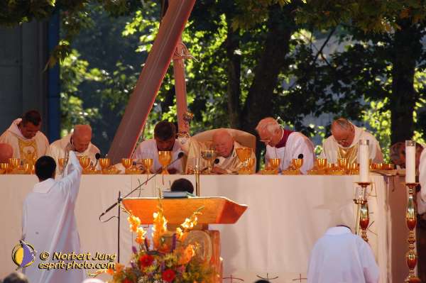 Nom de l'image : D1164153-01 — Description :  Lourdes 2004 - Pèlerinage du Pape à Lourdes