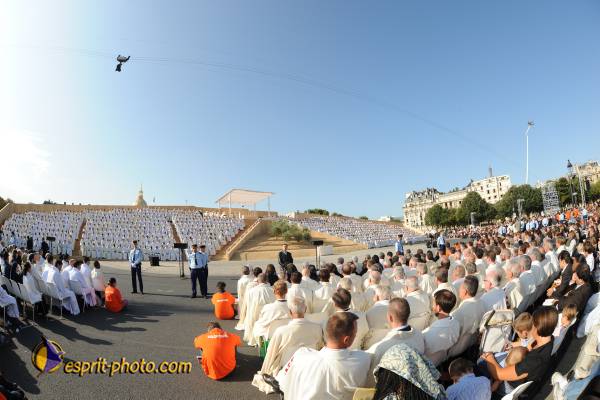 Nom de l'image : 2198E30005519 — Description :