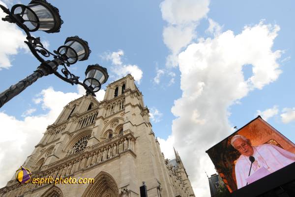 Nom de l'image : 0465D30023779 — Description :