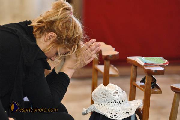 Nom de l'image : E2068533_1 — Description :  Routes de Vezelay 2008