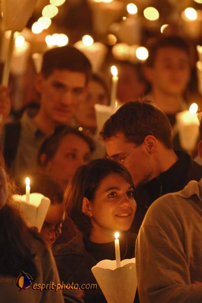Nom de l'image : E2068990_1 — Description :  Routes de Vezelay 2008