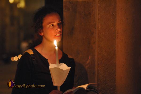 Nom de l'image : E2069043_1 — Description :  Routes de Vezelay 2008