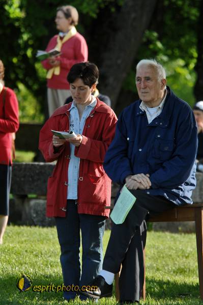 Nom de l'image : E2069211_1 — Description :  Routes de Vezelay 2008