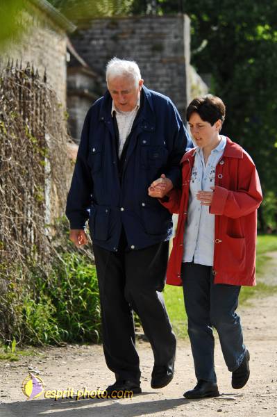 Nom de l'image : E2069557_1 — Description :  Routes de Vezelay 2008