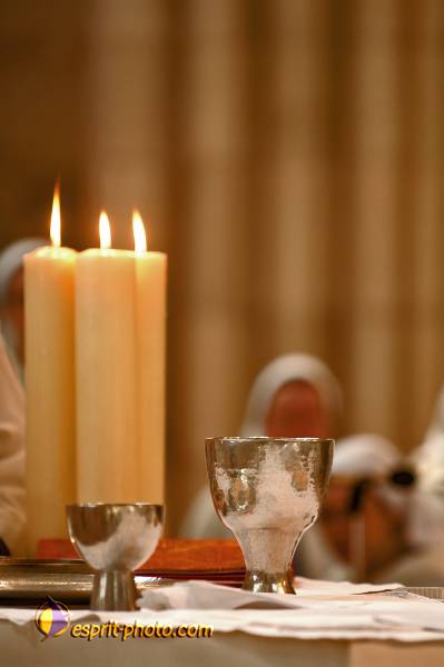 Nom de l'image : E2069852_1 — Description :  Routes de Vezelay 2008