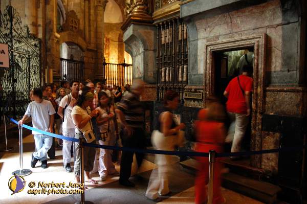 Nom de l'image : D1157224-01 — Description :  Pèlerinage année jubilaire 2004 à St Jacques de Compostelle