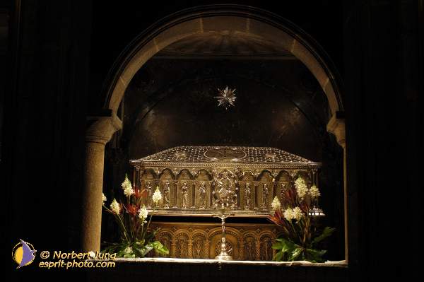 Nom de l'image : D1157259-01 — Description :  Pèlerinage année jubilaire 2004 à St Jacques de Compostelle