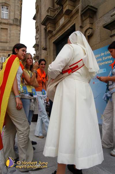 Nom de l'image : D1157056-01 — Description :  Pèlerinage année jubilaire 2004 à St Jacques de Compostelle