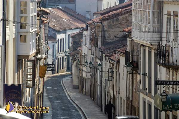 Nom de l'image : D1157406-01 — Description :  Pèlerinage année jubilaire 2004 à St Jacques de Compostelle