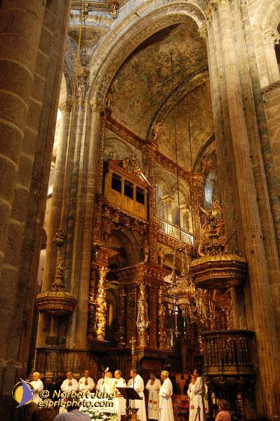Nom de l'image : D1157328-01 — Description :  Pèlerinage année jubilaire 2004 à St Jacques de Compostelle