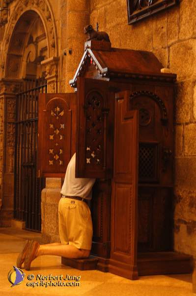 Nom de l'image : D1157354-01 — Description :  Pèlerinage année jubilaire 2004 à St Jacques de Compostelle