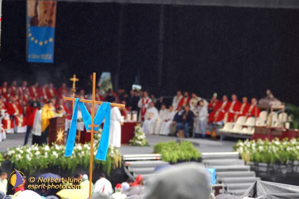 Nom de l'image : D1158298-01 — Description :  Pèlerinage année jubilaire 2004 à St Jacques de Compostelle