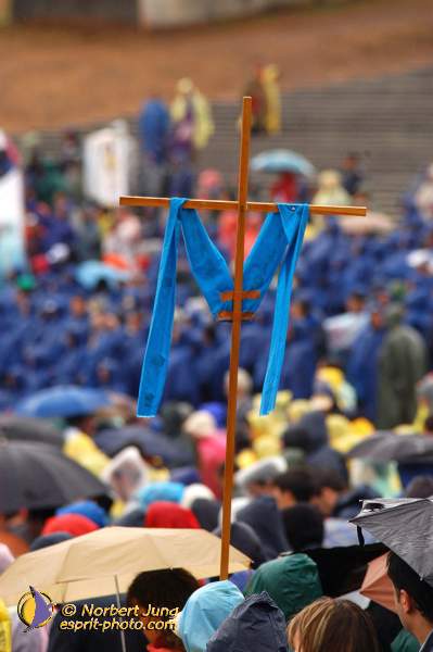 Nom de l'image : D1158308-01 — Description :  Pèlerinage année jubilaire 2004 à St Jacques de Compostelle