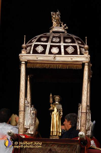 Nom de l'image : D1158343-01 — Description :  Pèlerinage année jubilaire 2004 à St Jacques de Compostelle