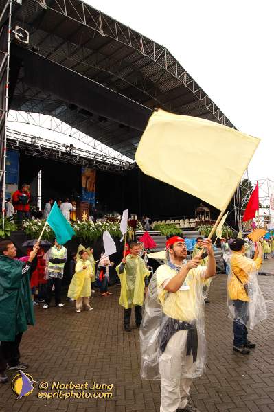 Nom de l'image : D1158410-01 — Description :  Pèlerinage année jubilaire 2004 à St Jacques de Compostelle