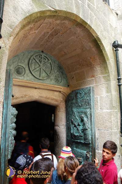 Nom de l'image : D1157127-01 — Description :  Pèlerinage année jubilaire 2004 à St Jacques de Compostelle