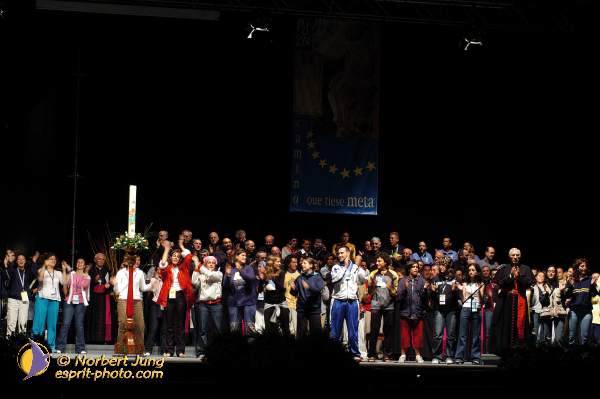 Nom de l'image : D1158015-01 — Description :  Pèlerinage année jubilaire 2004 à St Jacques de Compostelle