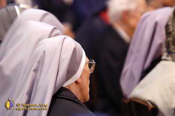 Nom de l'image : D1187769-1 — Description :  Paris - Toussaint 2004