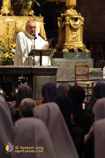 Nom de l'image : D1187813-1 — Description :  Paris - Toussaint 2004