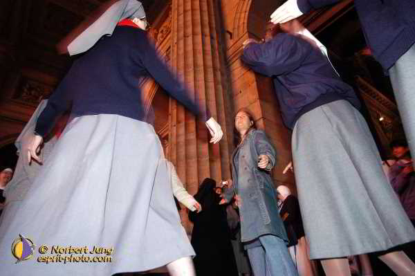 Nom de l'image : D1187918-1 — Description :  Paris - Toussaint 2004