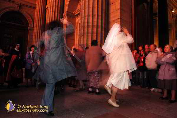 Nom de l'image : D1187937-1 — Description :  Paris - Toussaint 2004