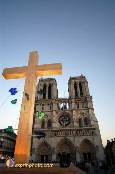 Nom de l'image : D1190251-1 — Description :  Paris - Toussaint 2004