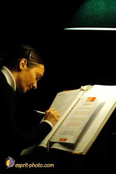 Nom de l'image : D1190606-1 — Description :  Paris - Toussaint 2004