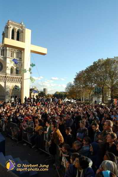 Nom de l'image : D1188654-1 — Description :  Paris - Toussaint 2004