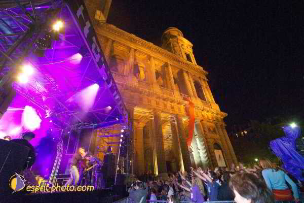 Nom de l'image : D1191G828-1 — Description :  Paris - Toussaint 2004