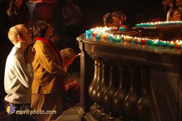 Nom de l'image : D1191668-1 — Description :  Paris - Toussaint 2004