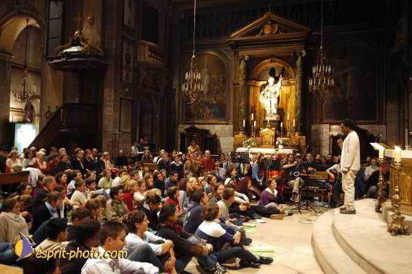 Nom de l'image : D1189701-1 — Description :  Paris - Toussaint 2004