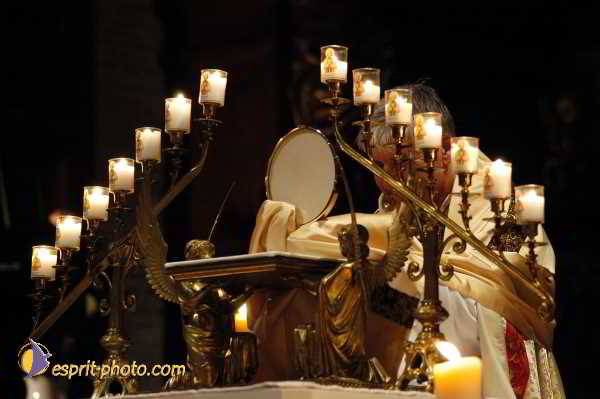 Nom de l'image : D1189753-1 — Description :  Paris - Toussaint 2004