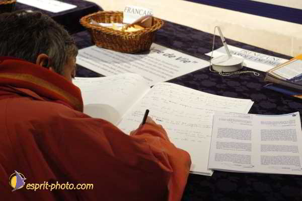 Nom de l'image : D1191696-1 — Description :  Paris - Toussaint 2004