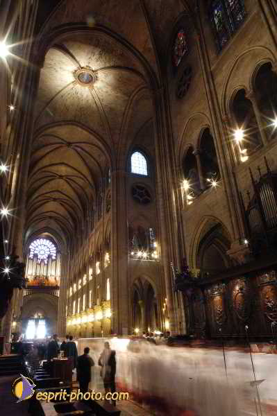 Nom de l'image : D1191768-1 — Description :  Paris - Toussaint 2004