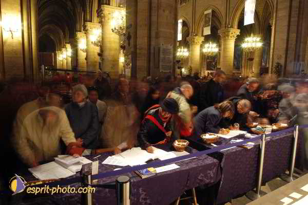 Nom de l'image : D1191791-1 — Description :  Paris - Toussaint 2004