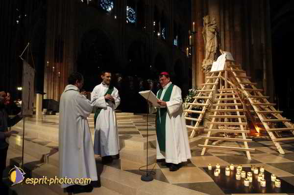 Nom de l'image : D1191818-1 — Description :  Paris - Toussaint 2004